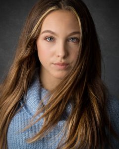 fotografo-ritratti-adolescenti-ancona-00001 fotografie-ragazzi-ragazze-ancona-marche-foto-teenager-servizio-fotografico-famiglia-studio-fotografico-ancona-Lavinia-Mandolini
