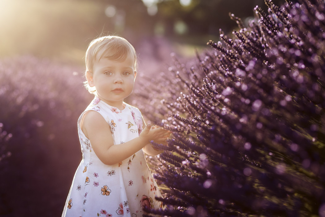 fotografie-bambini-e-famiglie-ancona-marche-osimo-foto-bambini-famiglia-servizio-fotografico-bambini-studio-fotografico-ancona-Lavinia-Mandolini