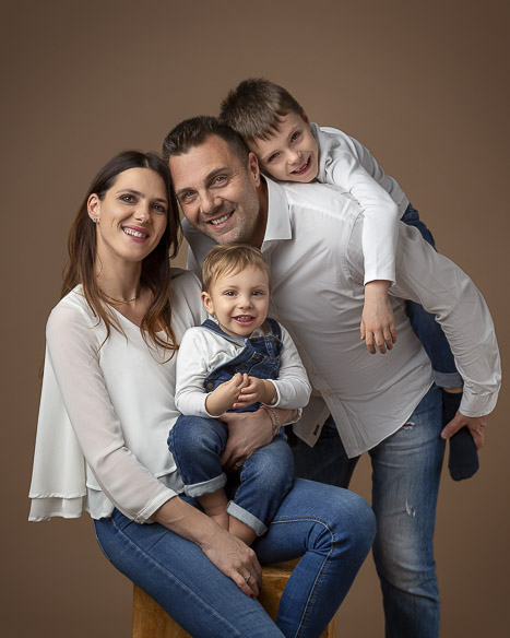 fotografie-bambini-e-famiglie-ancona-marche-foto-bambini-e-famiglia-servizio-fotografico-bambini-studio-fotografico-ancona-Lavinia-Mandolini