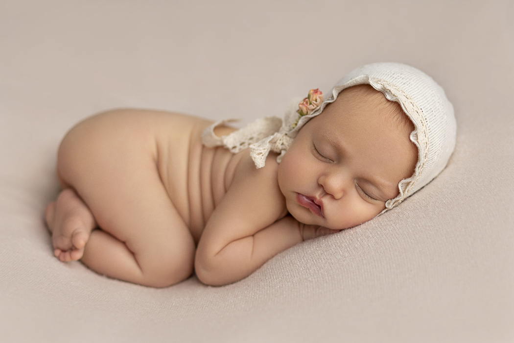 fotografie-neonati-ancona-marche-osimo-falconara-foto-newborn-sorellina-servizio-fotografico-famiglia-studio-fotografico-ancona-Lavinia-Mandolini